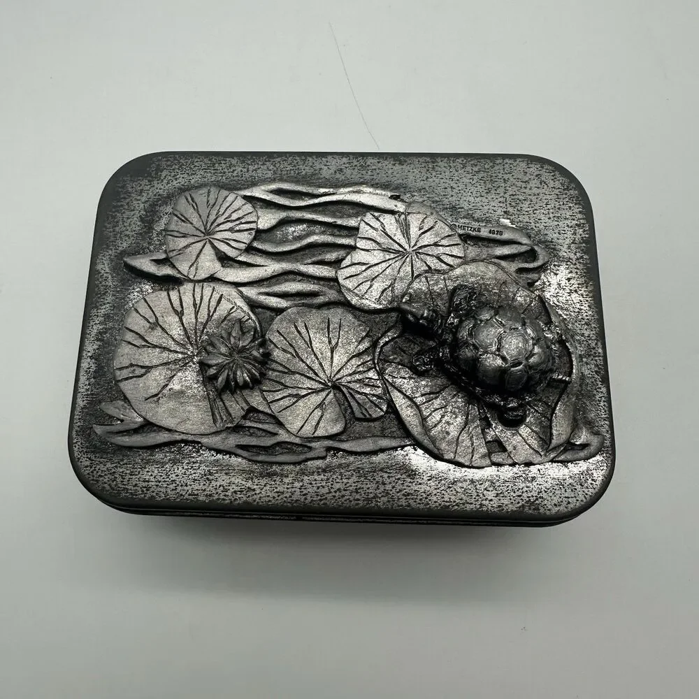 Metzke 1975 Metal Hinged Trinket Box w/ Pewter Turtle & Lily Pads Keepsake 4x3”